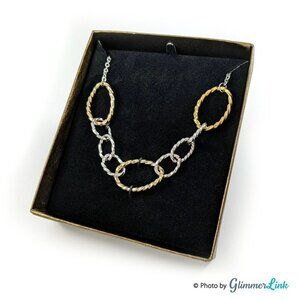 NWOT Two Tone Twisted Oval Links Necklace